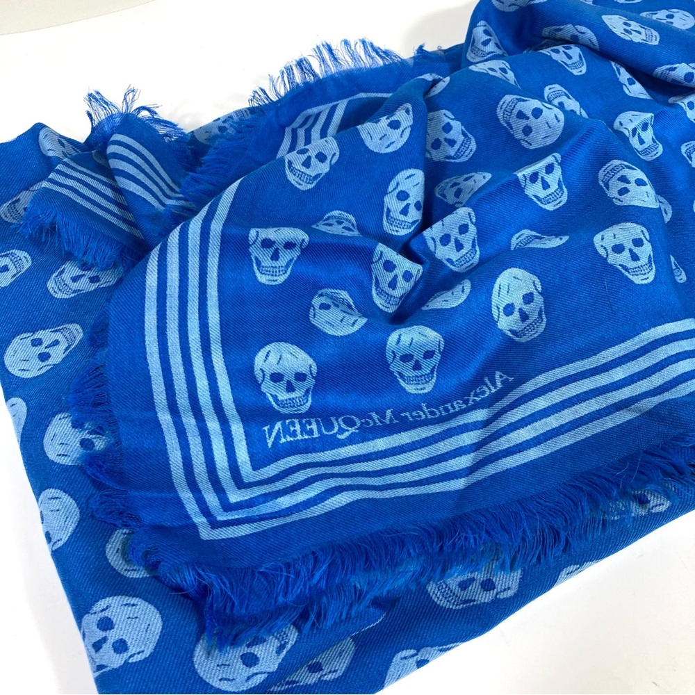 *SOLD* Alexander McQueen Biker Skull Wool Scarf Blue 120 x 140 NWT - Picture 6 of 15